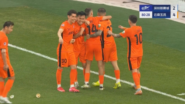 玉昆4-2領(lǐng)先新鵬城！杜加利奇冒頂，徐宏杰得球抽射破門