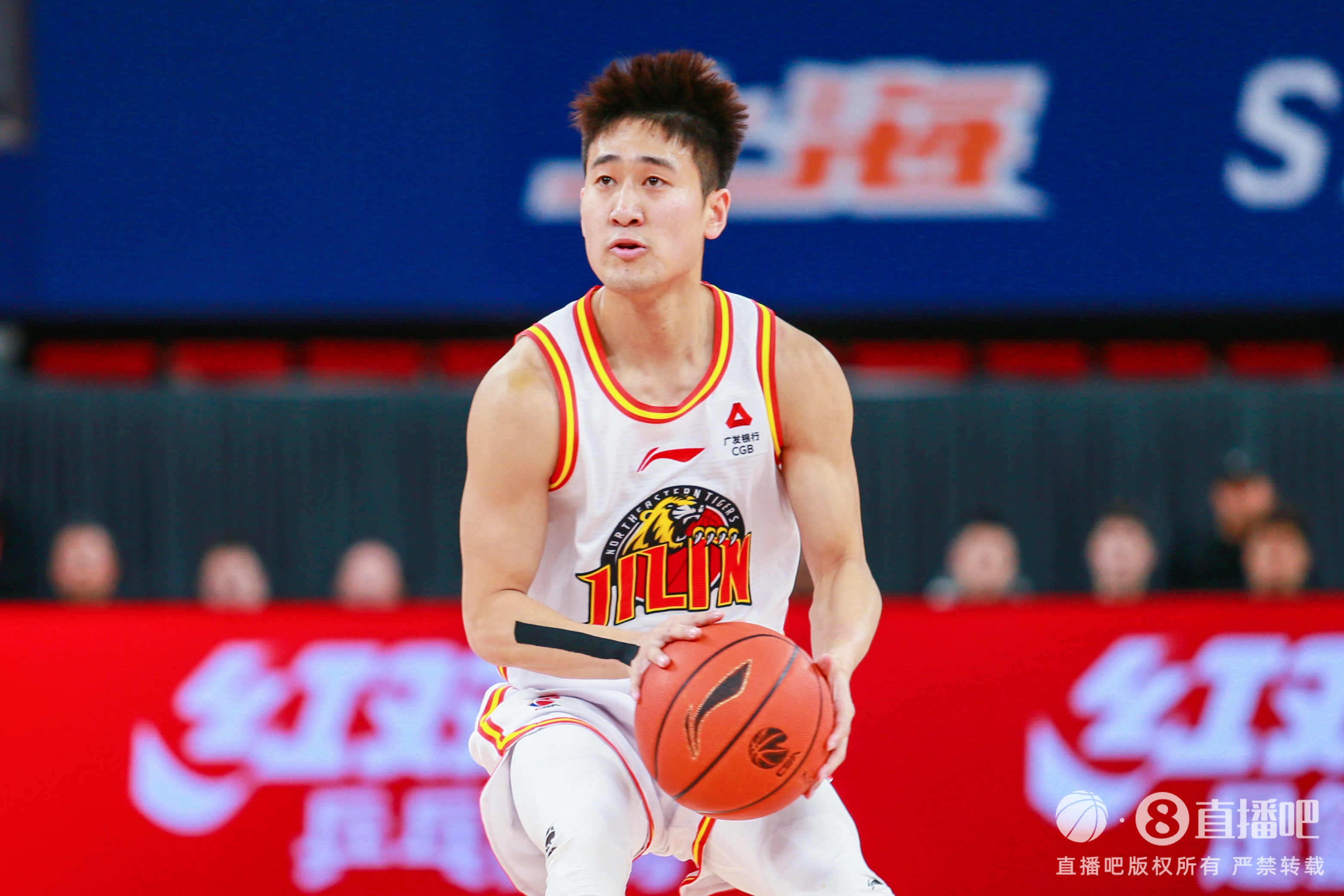 效率不高！姜偉澤13中5拿到14分 三分9中2