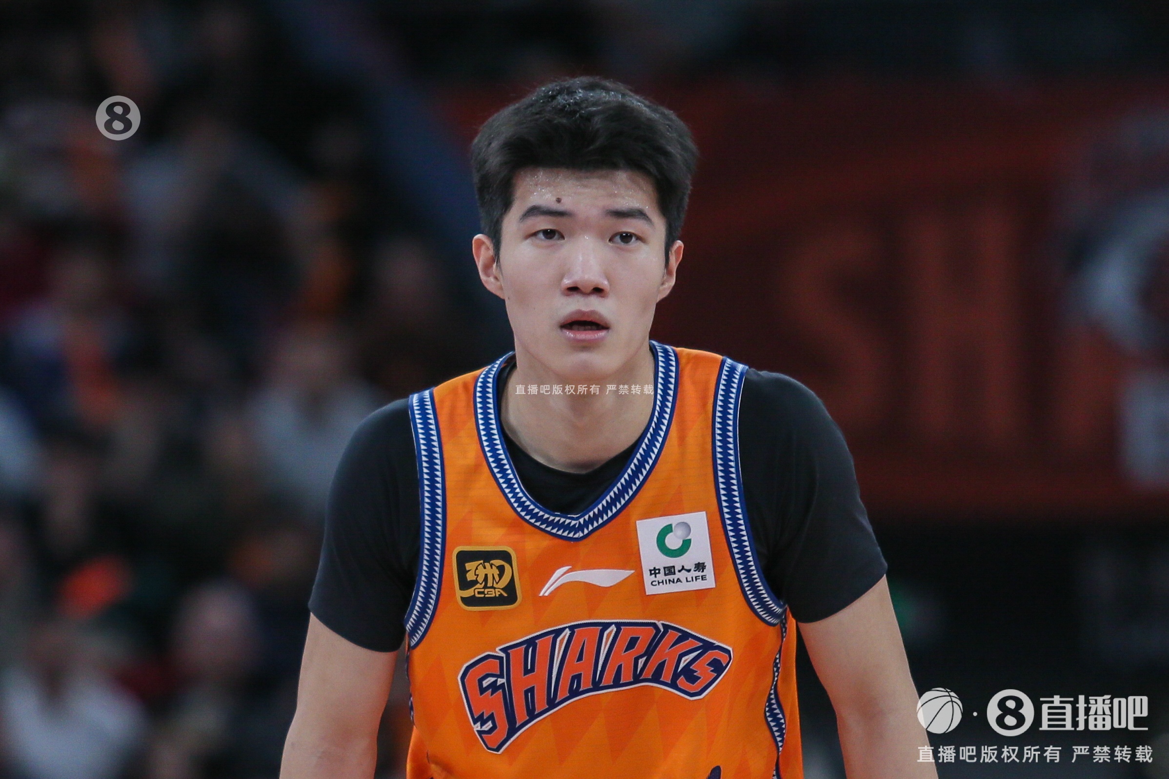 率先發(fā)力！偰李永煒首節(jié)5中4拿到11分 三分4中3