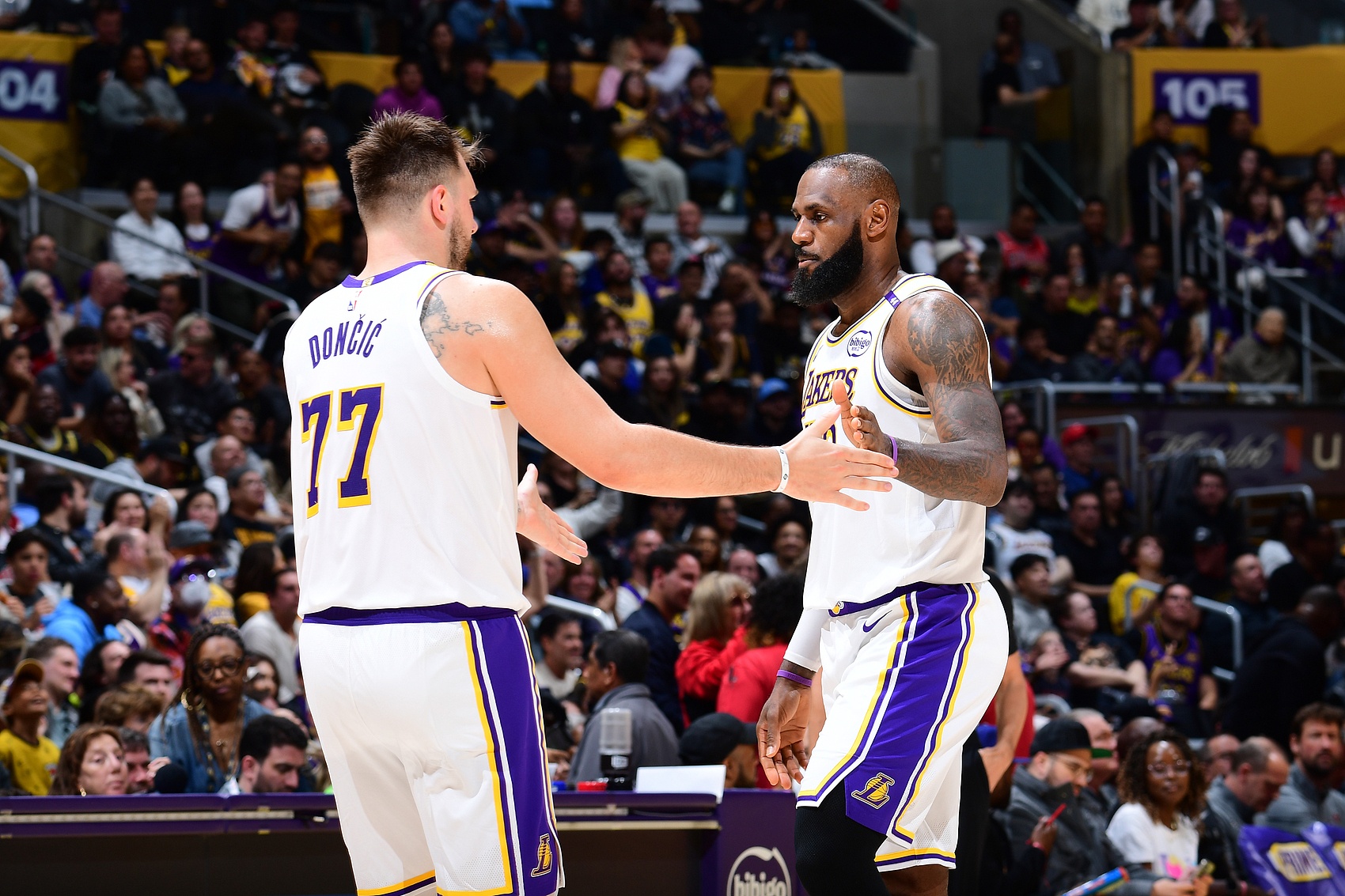 卡位戰(zhàn)/老詹里程碑/灰熊換帥！ESPN預(yù)測(cè)勝率：湖人54.9%微占優(yōu)勢(shì)